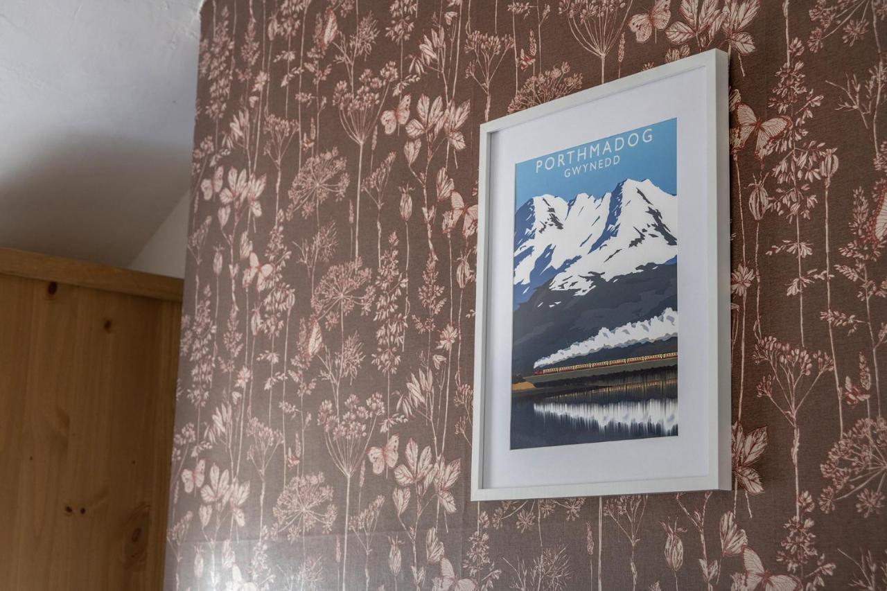 Homely Cottage With Garden And Mountain-View Blaenau Ffestiniog Exterior foto