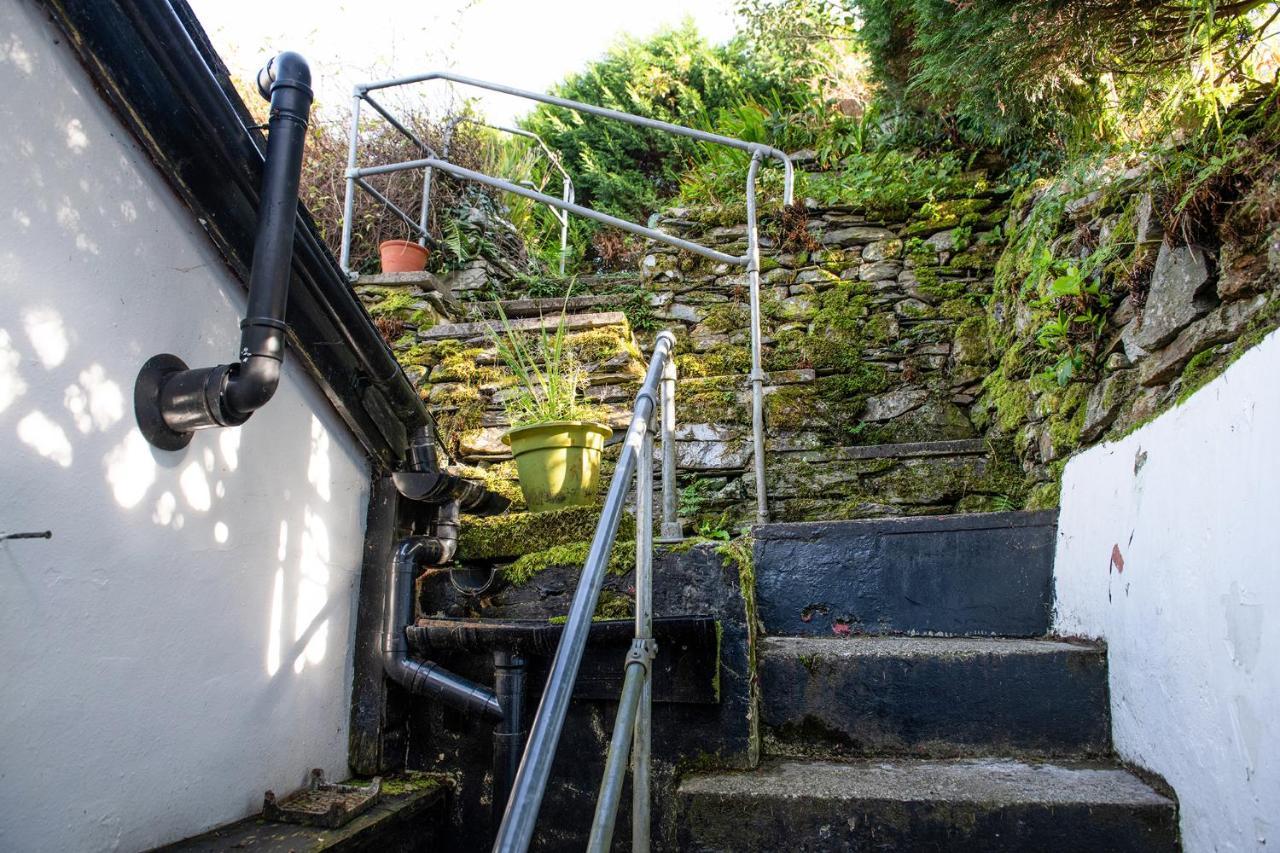 Homely Cottage With Garden And Mountain-View Blaenau Ffestiniog Exterior foto